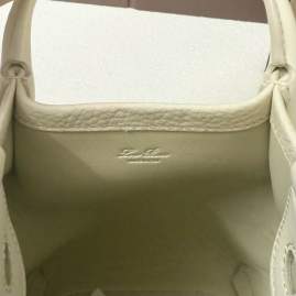 Picture of Loro Piana Handbags _SKUfw214916971fw